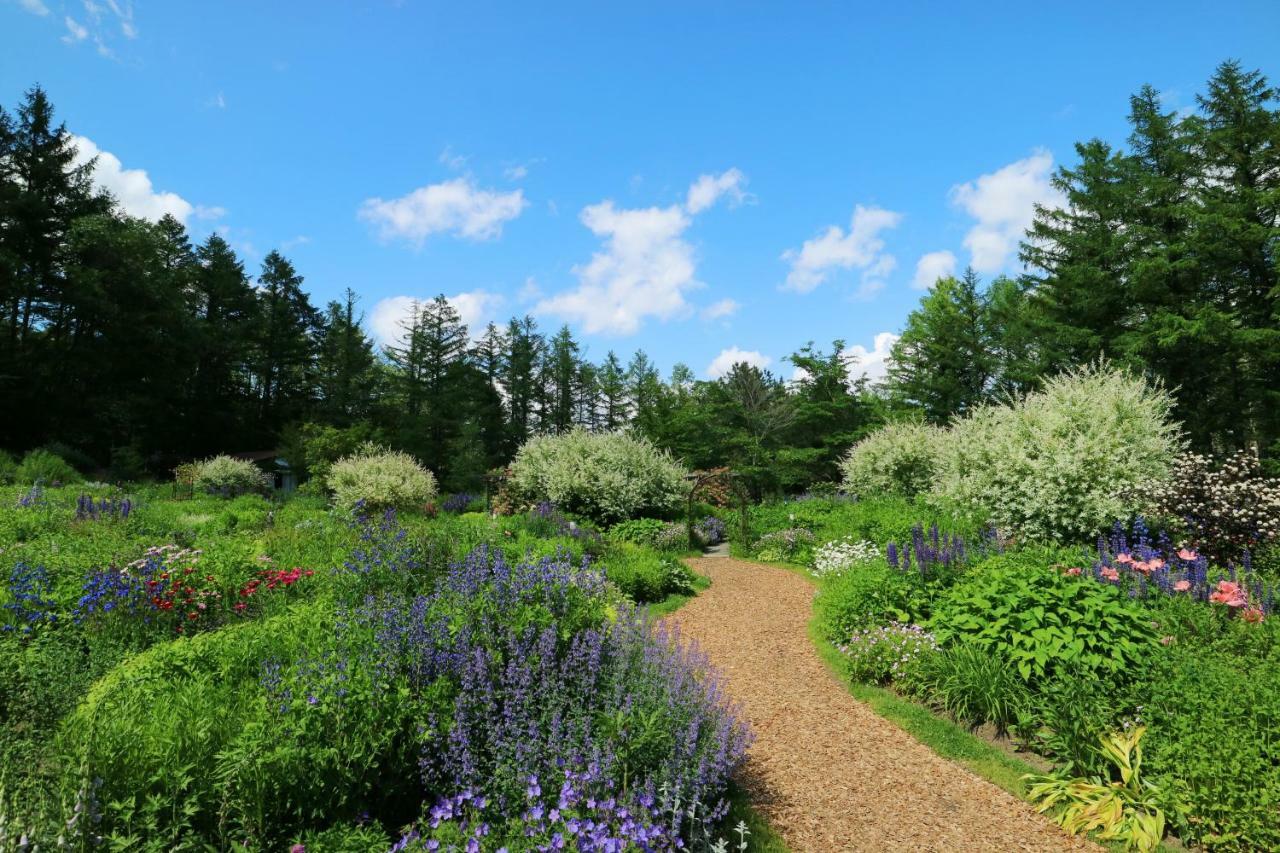 Shin Furano Prince Hotel Exterior photo The Gardens of the Gulf